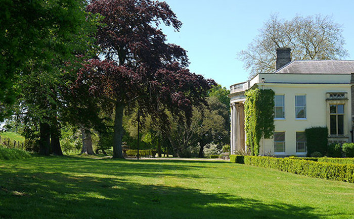 Warlies Park House, Upshire
